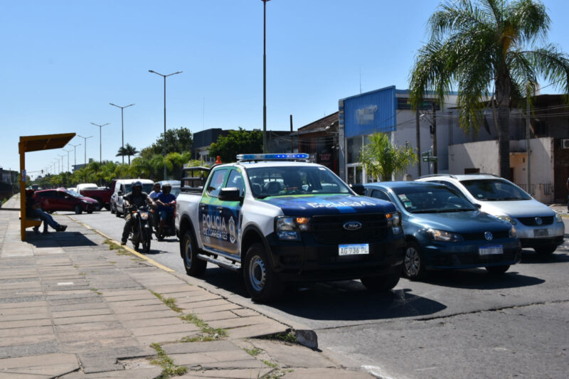 Corrientes: dos jóvenes arrestados tras persecución por robo en ferretería